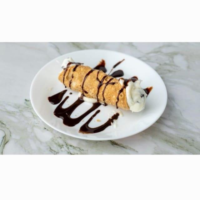 Cannoli.